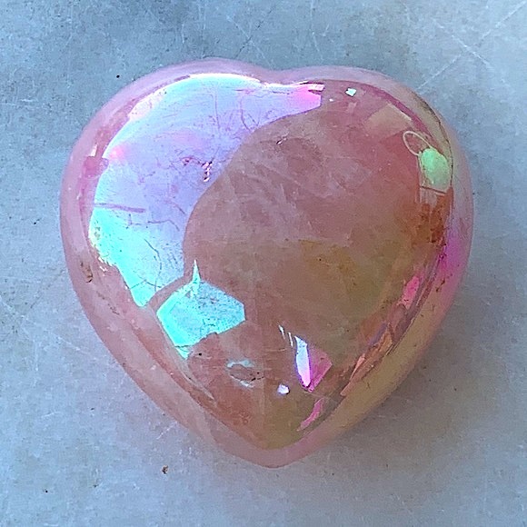 ROSE QUARTZ OPALESCENT HEART HEALING STONE NEW PUFFED - Picture 4 of 7